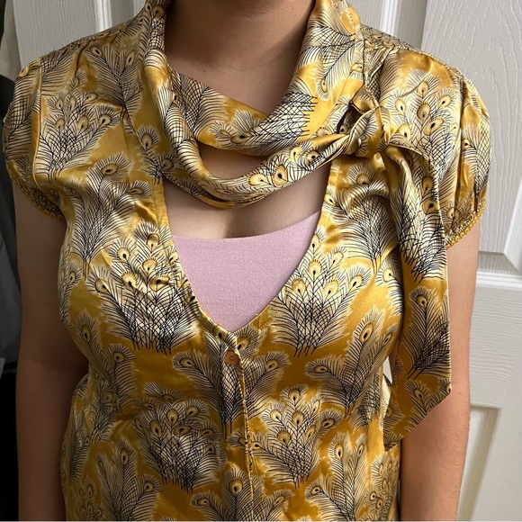 Free People, 100% silk blouse, yellow/gold and black print blouse. - Picture 1 of 12